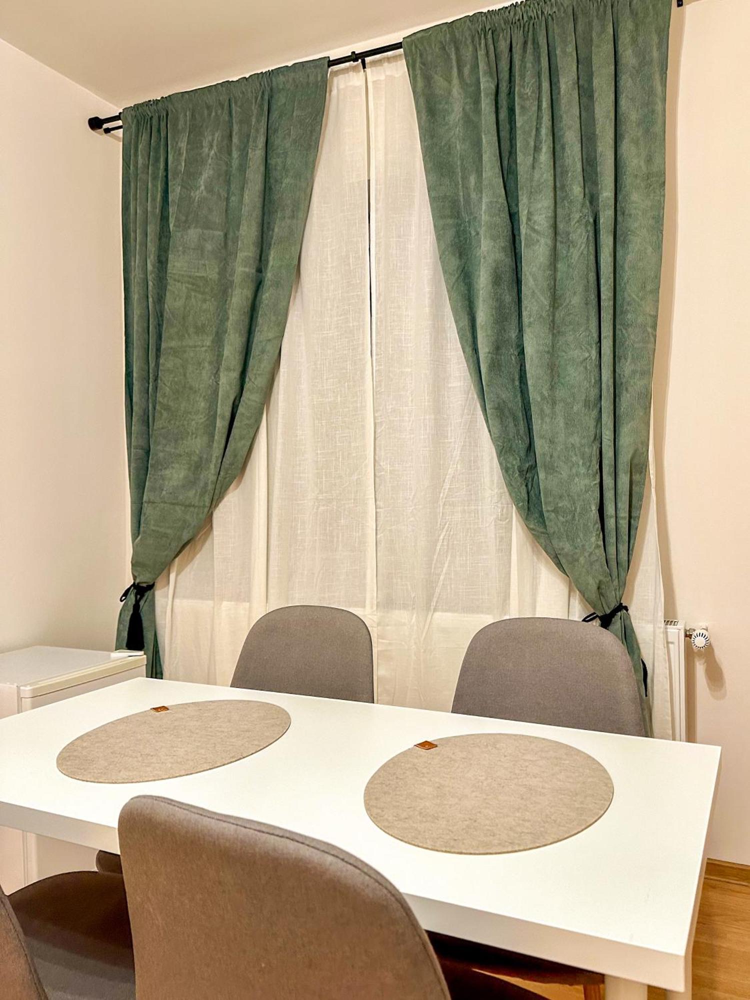 Serenity House Apartments Sibiu Oda fotoğraf